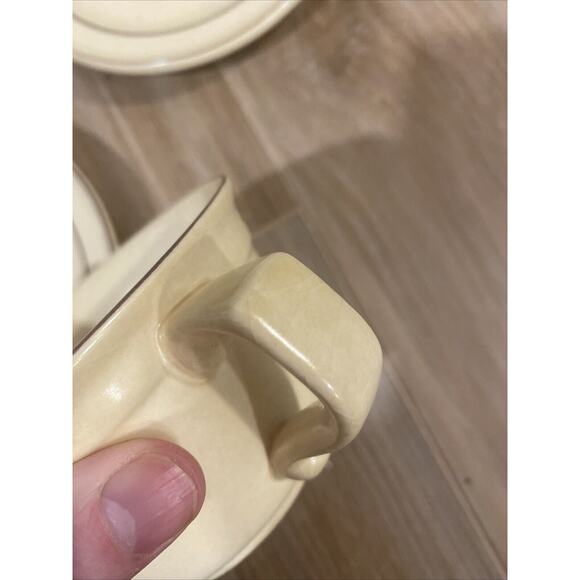 Pfaltzgraff Village Pattern Coffee With Saucer Set Of 4 Castle Mark 6-1 Vintage - Picture 8 of 11